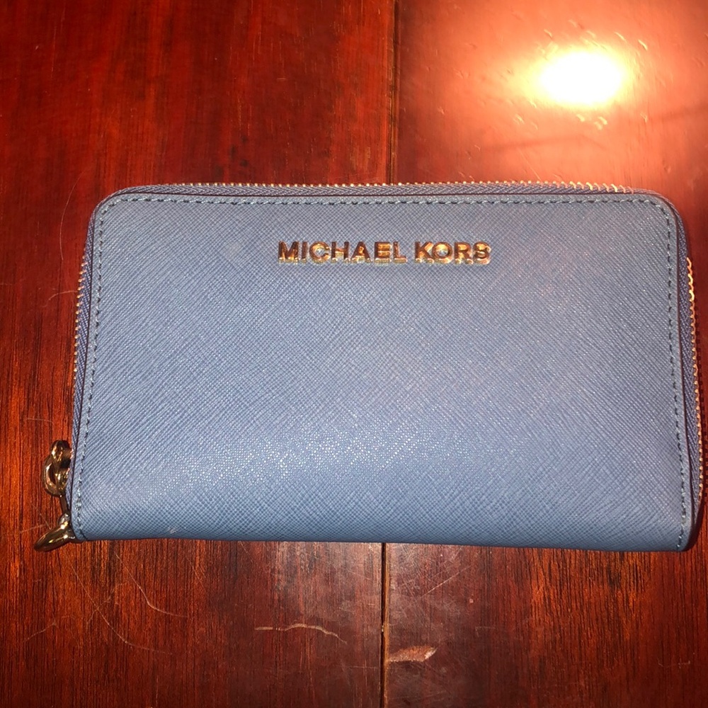 Michael Kors Wallet/Phone holder